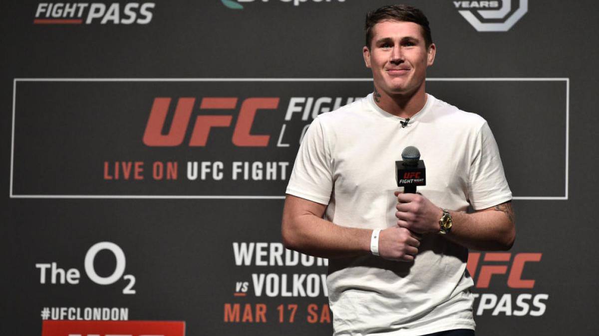 Darren Till, luchador de UFC, roba un taxi en Tenerife