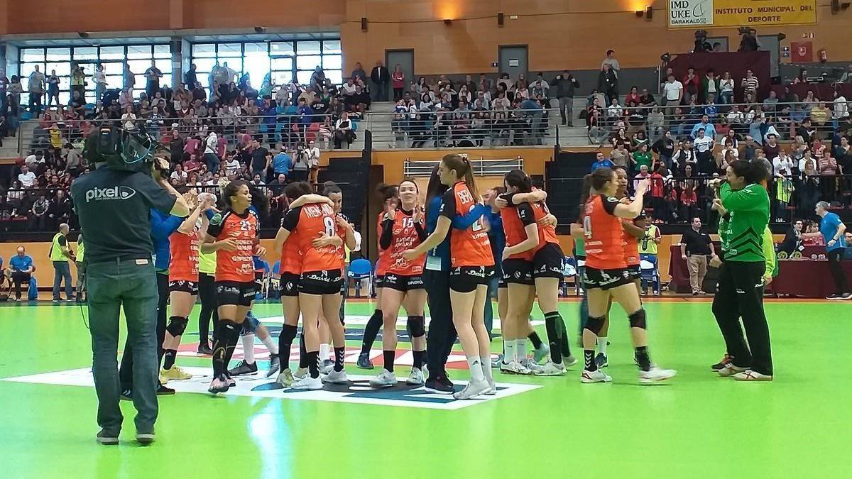 El Bera Bera levanta con facilidad su sexta Copa de la Reina