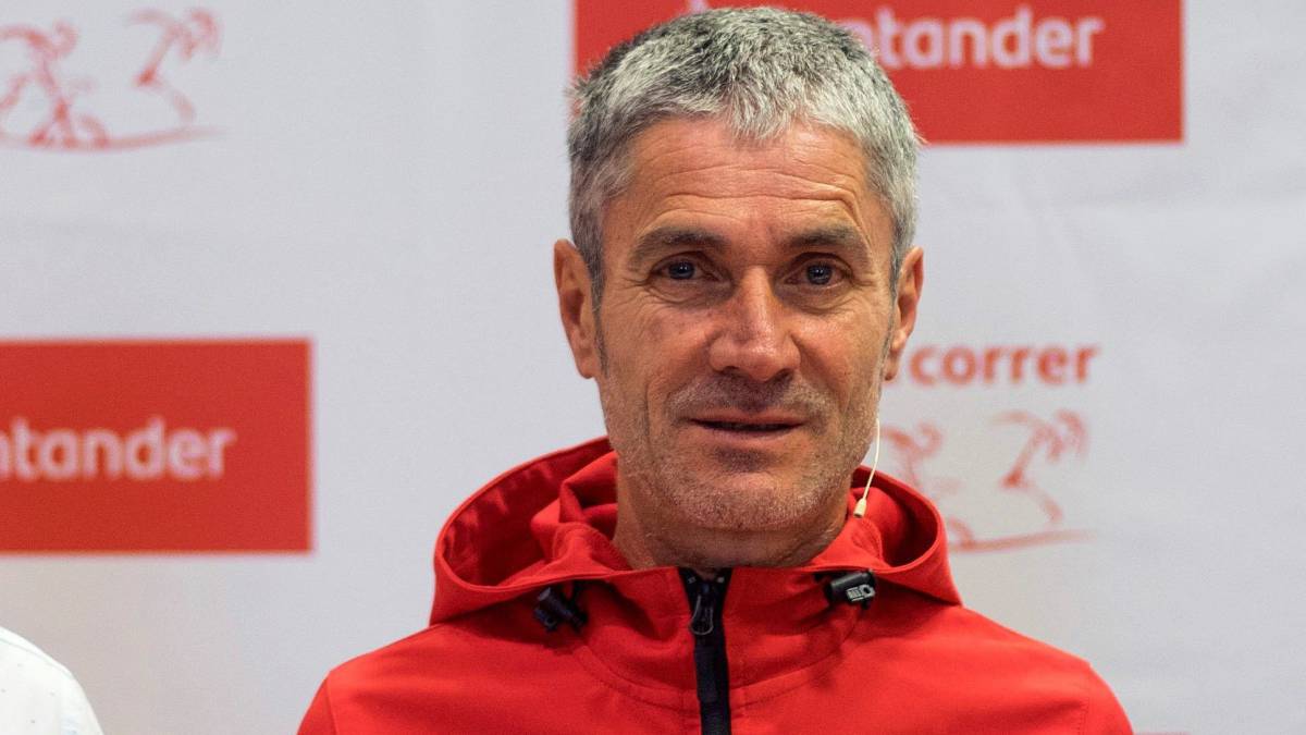 El atleta Martín Fiz, durante la presentación este jueves del Medio Maratón de Santander que se disputa el próximo domingo.