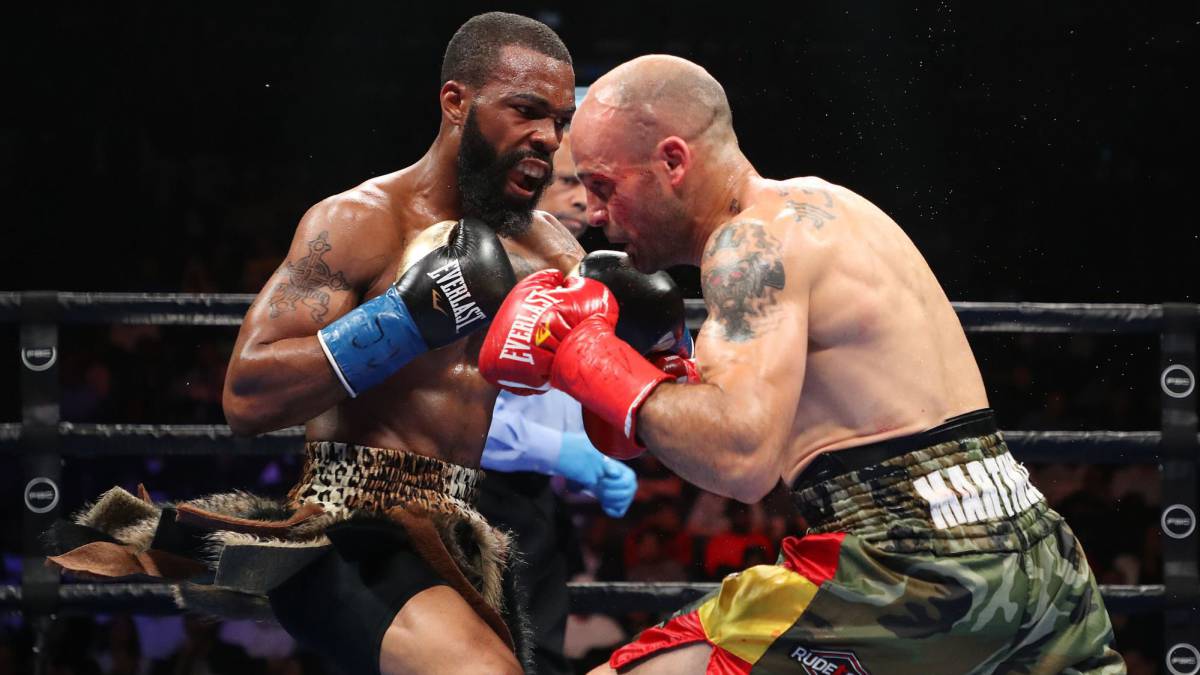 Crónica del Gary Russell vs Kiko Martínez