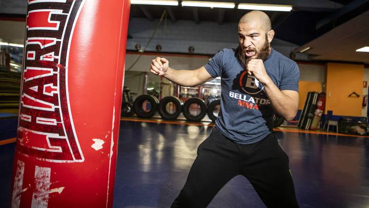 Juan Archuleta debutará en el peso pluma en Bellator 222