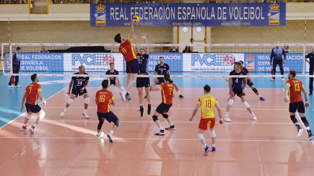 España juega en Holanda un choque clave ante la Final Four