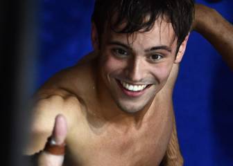 Tom Daley anima a los futbolistas a que salgan del armario