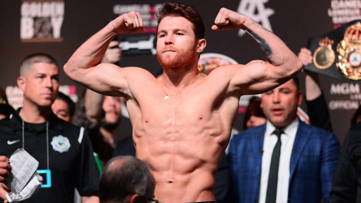 La IBF pospone la subasta entre Canelo y Derevyanchenko