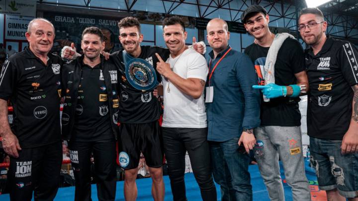 Jonfer deja el campeonato de la Unión Europea y sube al peso ligero.