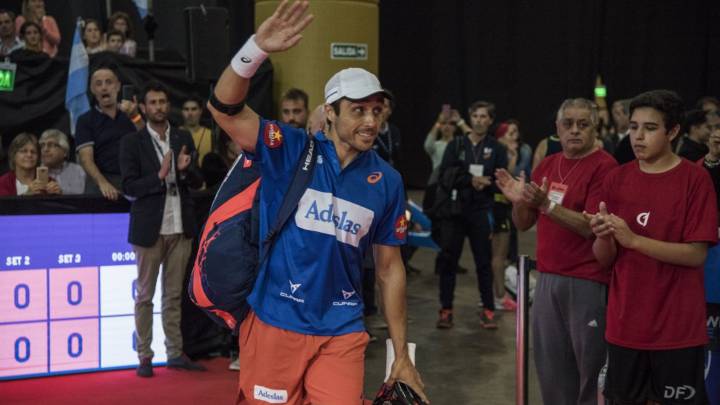 Belasteguín al inicio de la final de Argentina.