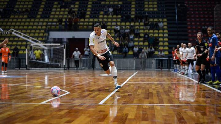 Douglas Nunes, durante un partido.