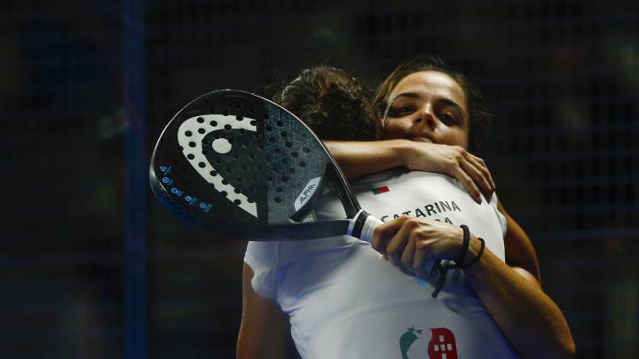Nogueira y Josemaría celebran el título.