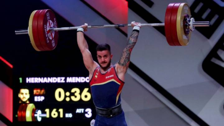 Acorán Hernández, nuevo récord de España en "dos tiempos"