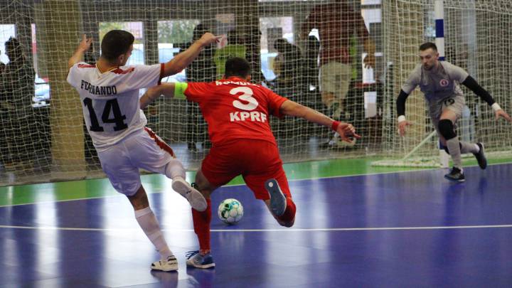 ElPozo, segundo de grupo tras caer ante el equipo comunista