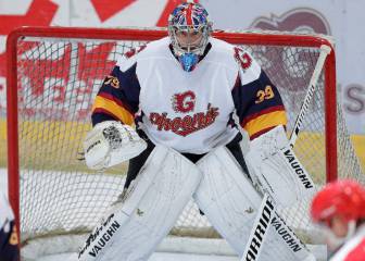 Cech debuta en el hockey hielo y salva a su equipo para ser el MVP