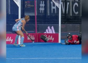 La mejor y curiosa parada de la historia en el hockey femenino