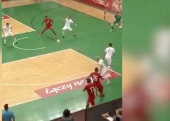 El fútbol sala, en shock ante el que sería el mejor gol de tacón de la historia