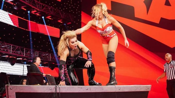 La WWE anuncia el primer combate femenino en Arabia Saudí.