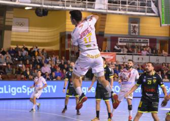 El Ademar se lleva el derbi
ante el Nava pese a Lamariano