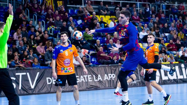 El Barça arrolla a un Benidorn sin reacción en el Palau
