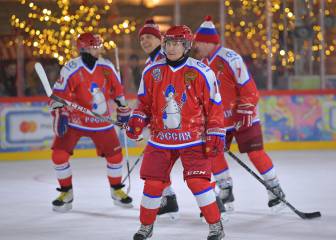 Vladimir Putin bags eight goals in annual ice hockey exhibition