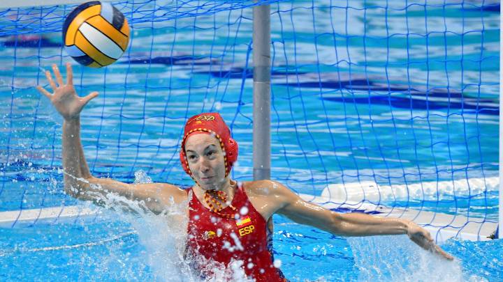 El oro contra Rusia pasa por las manos de Laura Ester