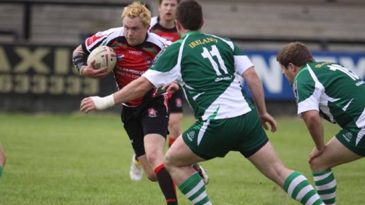 El jugador Scott Bessant, durante un partido con los Dragonhearts, la selección de rugby amateur de Gales.