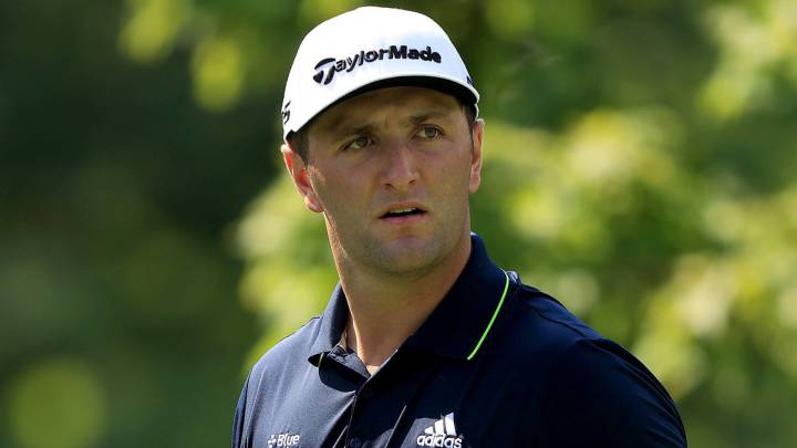 Jon Rahm, con gesto preocupado tras el discreto inicio en el Workday Charity Open.