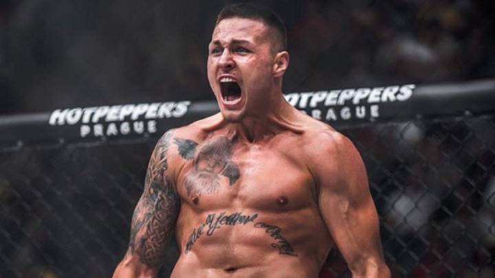 El luchador alemán Timo Feucht, durante un combate de MMA.