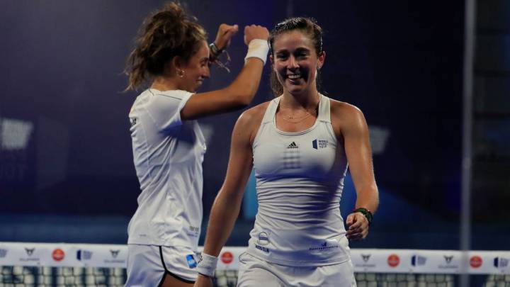Bea González celebra el pase a la final; Marta Ortega por delante,
