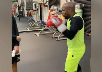 La saga continúa: Mayweather enseña a su sobrino a golpear