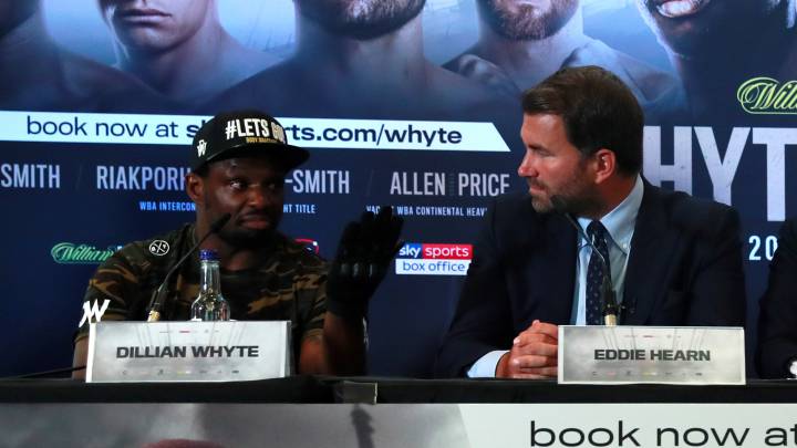 Hearn presiona a Fury para que pelee contra Whyte.