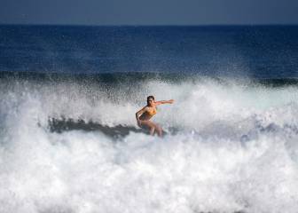 La playa de La Zurriola, un paraíso del surf