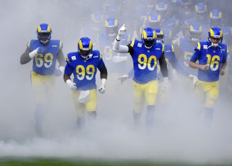 Efectista entrada de Los Angeles Rams en el SoFi Stadium