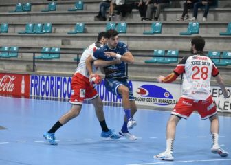 Doce goles de David Iglesias sacan al Cangas del descenso