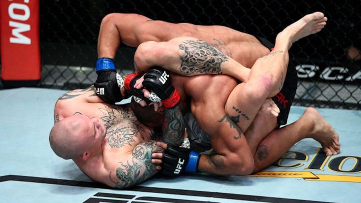Crónica del UFC Las Vegas 15: Smith vs Clark.
