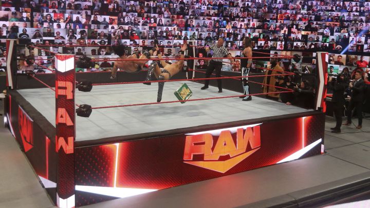 Crónica del WWE Raw del 30 de noviembre de 2020.