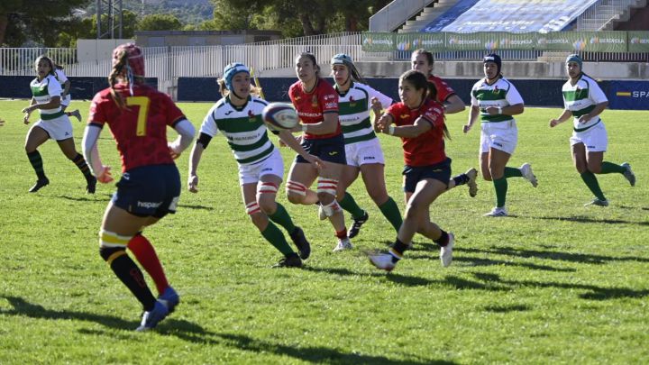 Las Leonas ilusionan en el Partido de las Estrellas Iberdrola