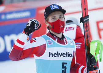 Schwarz gana en Adelboden y lidera la general de eslalon