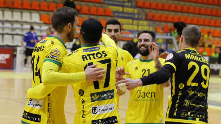 Aplazados los partidos del Jaén en Valdepeñas y Córdoba
