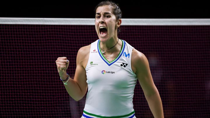 Carolina Marín celebra su victoria ante Se Young-An en el Toyota Thailand Open de Bangkok.
