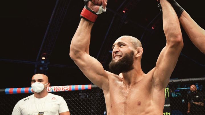La sensación de la UFC se retira a los 26 años por el coronavirus