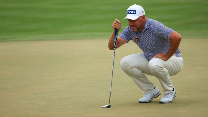 Lee Westwood remonta y lidera en Orlando por un golpe