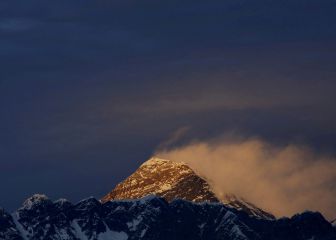 El Everest se cobra sus dos primeras vidas en 2021