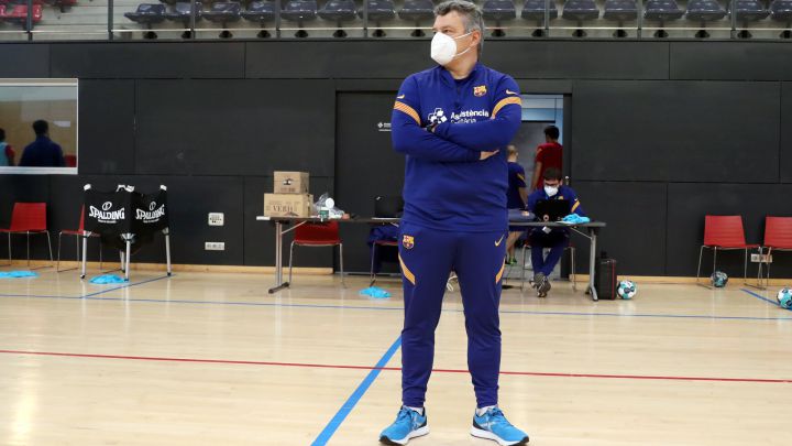 Los técnicos eligen a Xavi Pascual entrenador del año