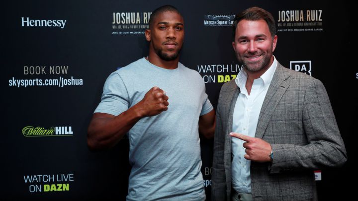 Eddie Hearn acusa al equipo de Fury del problema con Wilder.
