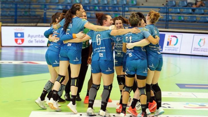 El Bera Bera celebra el título.