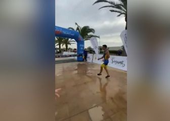 Directo a las pifias del deporte: Lo de este triatleta es increíble