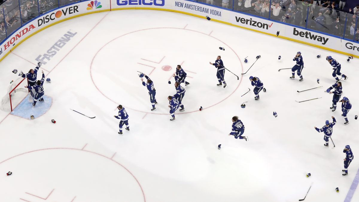 Una Stanley Cup con público sabe mucho mejor