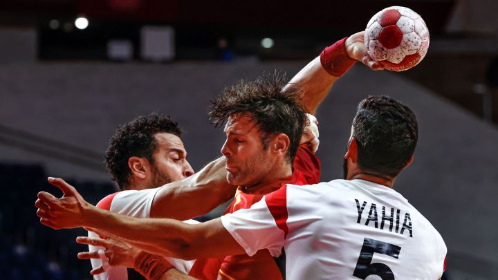 Antonio García marcando uno de sus goles en la lucha por el bronce.