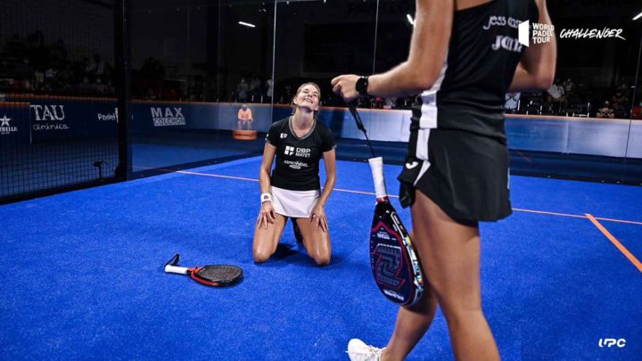 Alex Collombon, de rodillas tras ganar la final.