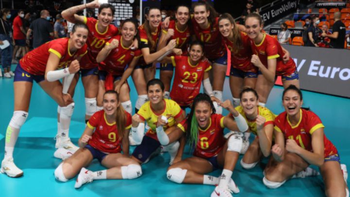 Espàña celebra su primer triunfo.