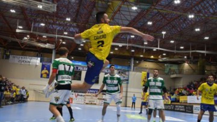 Cavero, goleador del Bidasoa.
