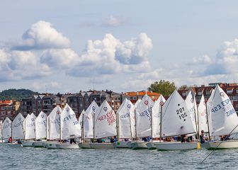220 regatistas y 180 barcos navegan en el Trofeo Escuela de Vela José Luis de Ugarte